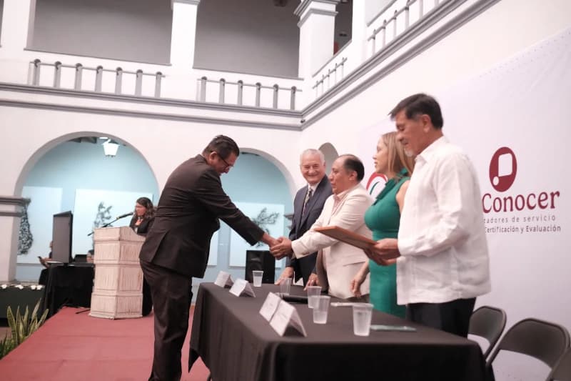 Primera generación de especialistas certificados CIECEL — imagen 5