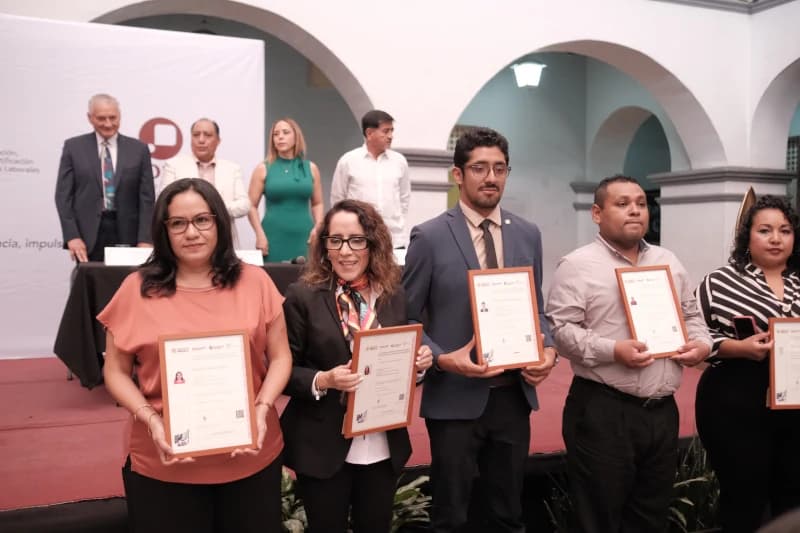 Primera generación de especialistas certificados CIECEL — imagen 7